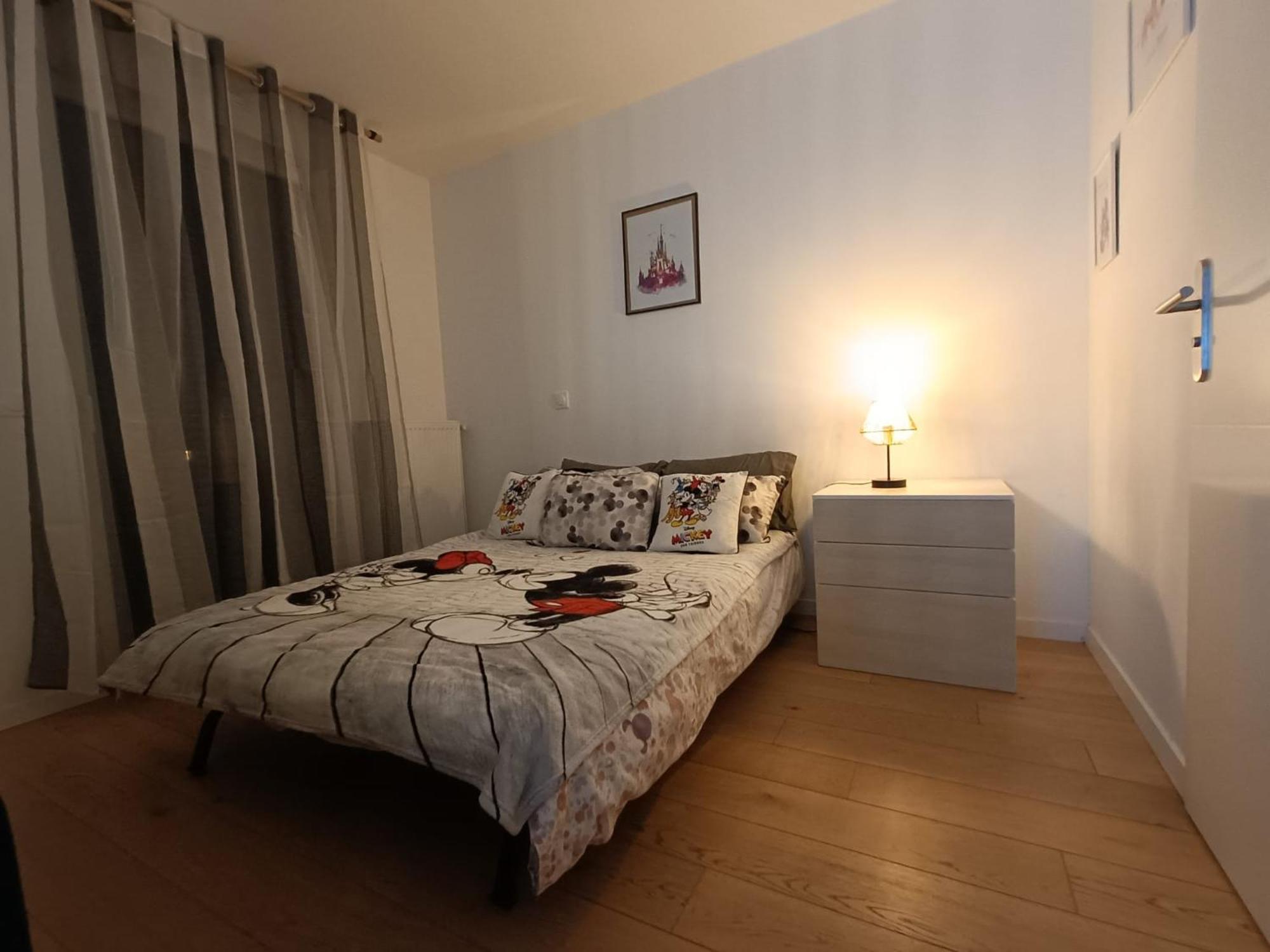 Disney - Paris 5 Min De Disney - Pk Prive Gratuit - 4 Personnes - Terrasse Jardin Chessy (Seine-et-Marne) Exterior foto