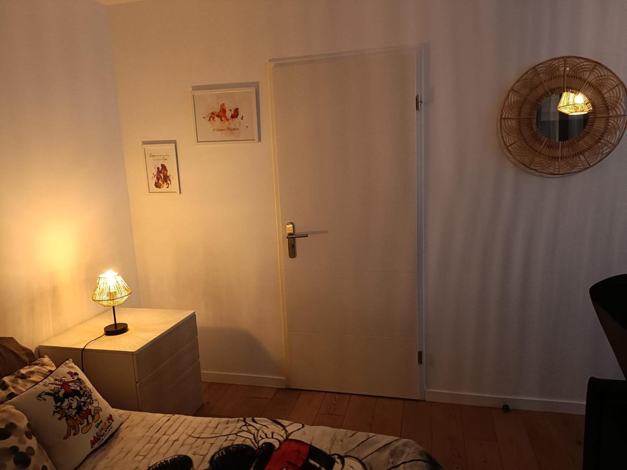 Disney - Paris 5 Min De Disney - Pk Prive Gratuit - 4 Personnes - Terrasse Jardin Chessy (Seine-et-Marne) Exterior foto