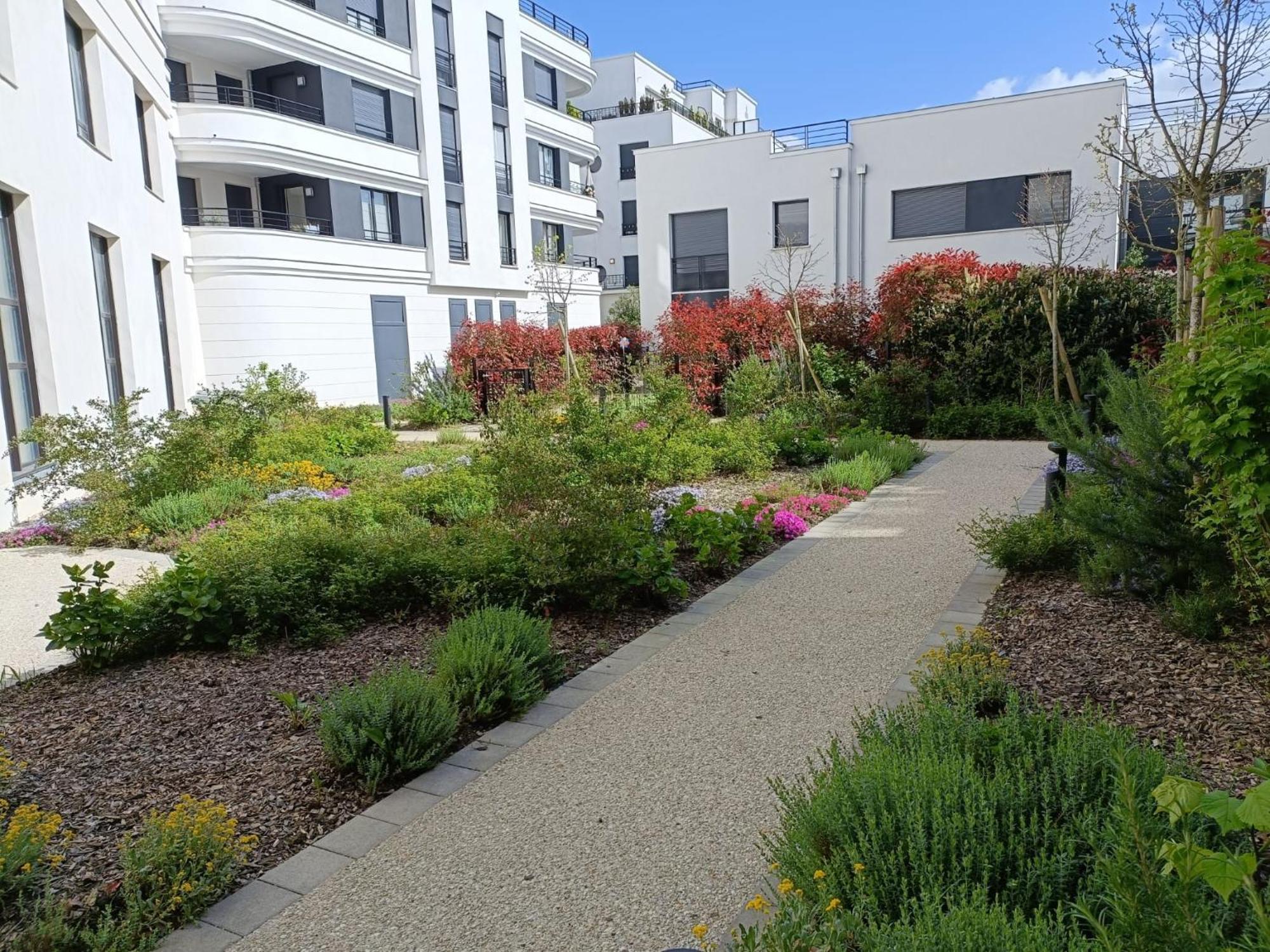 Disney - Paris 5 Min De Disney - Pk Prive Gratuit - 4 Personnes - Terrasse Jardin Chessy (Seine-et-Marne) Exterior foto